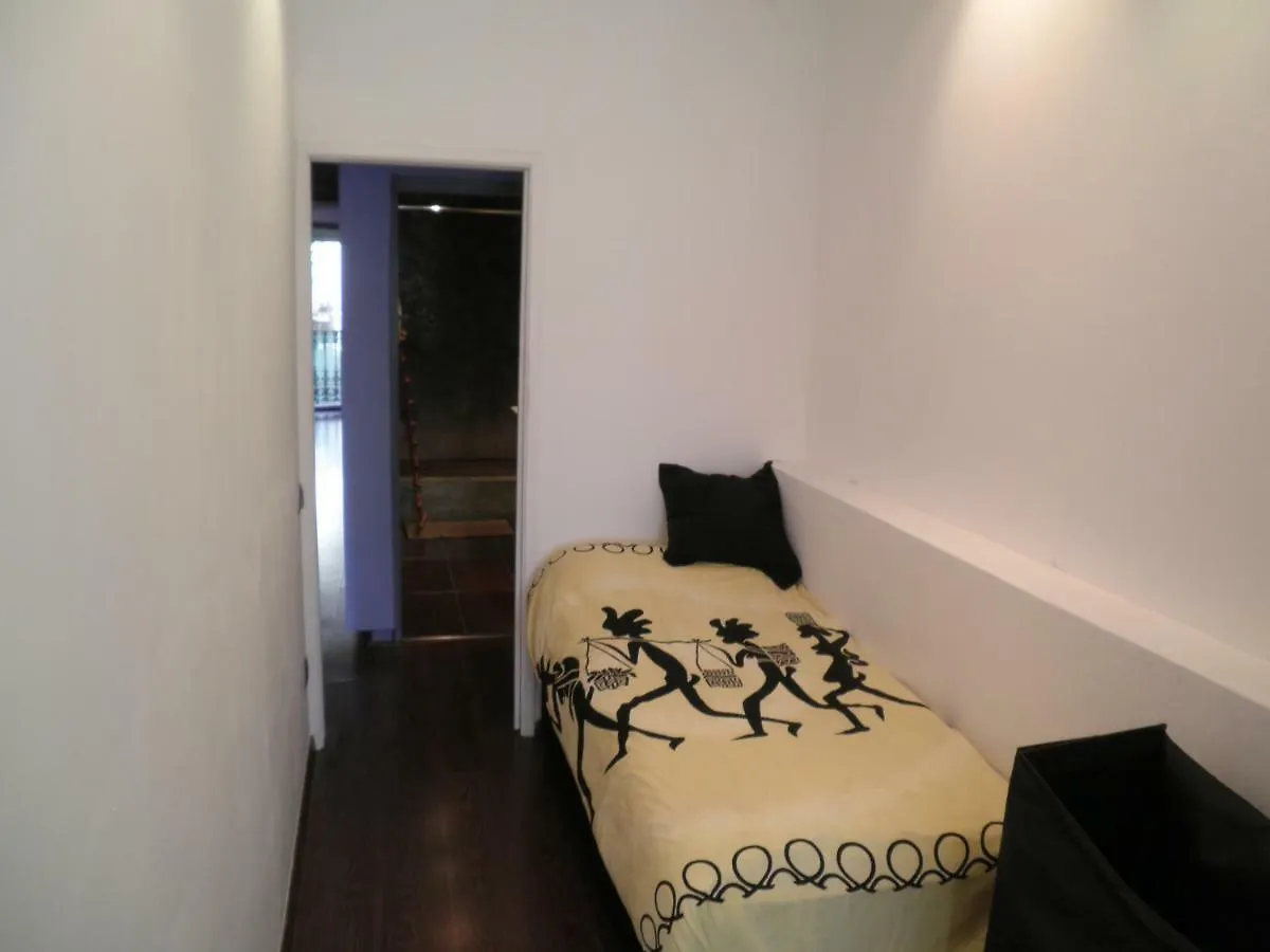 Bacrou Apartment, Design Loft Near The Sea Barcelona Apartment