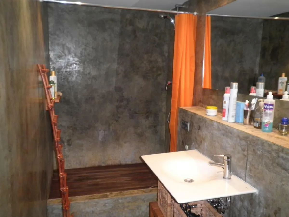 ברצלונה Bacrou Apartment, Design Loft Near The Sea 0*,